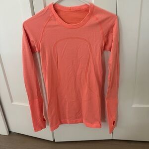 Lululemon running workout shirt